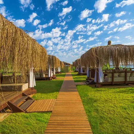 Concorde Luxury & Beach Club & Maldive Cabanas & Casino 5*