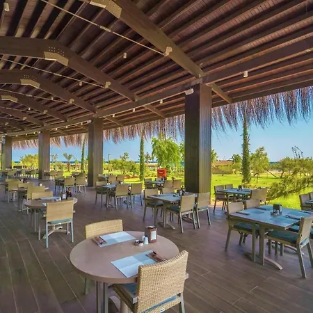 Hotel Concorde Luxury & Beach Club & Maldive Cabanas & Casino
