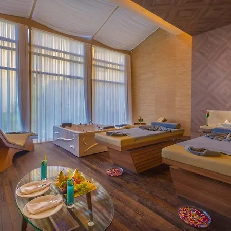 Ξενοδοχείο Concorde Luxury & Beach Club & Maldive Cabanas & Casino
