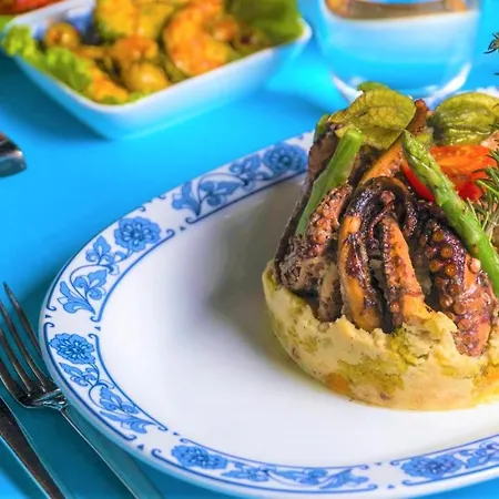 Concorde Luxury & Beach Club & Maldive Cabanas & Casino 5* Vokolidha