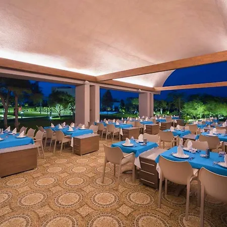 Concorde Luxury & Beach Club & Maldive Cabanas & Casino Vokolidha