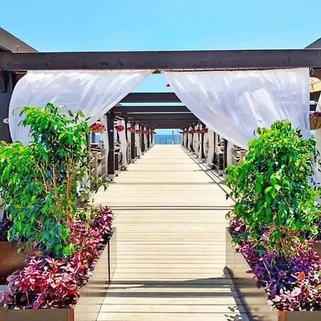 Concorde Luxury & Beach Club & Maldive Cabanas & Casino Vokolidha