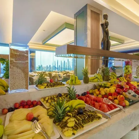 Hotel Concorde Luxury & Beach Club & Maldive Cabanas & Casino