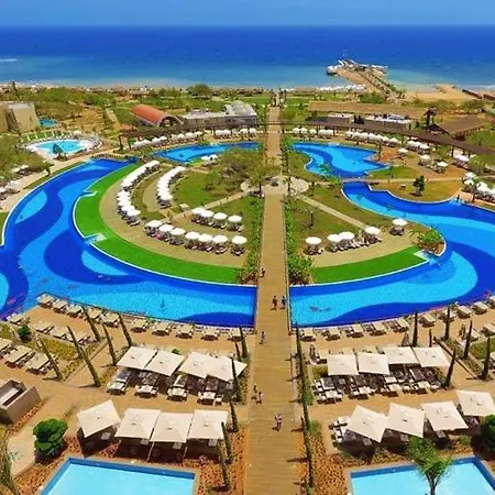 Concorde Luxury & Beach Club & Maldive Cabanas & Casino Hotel 5*